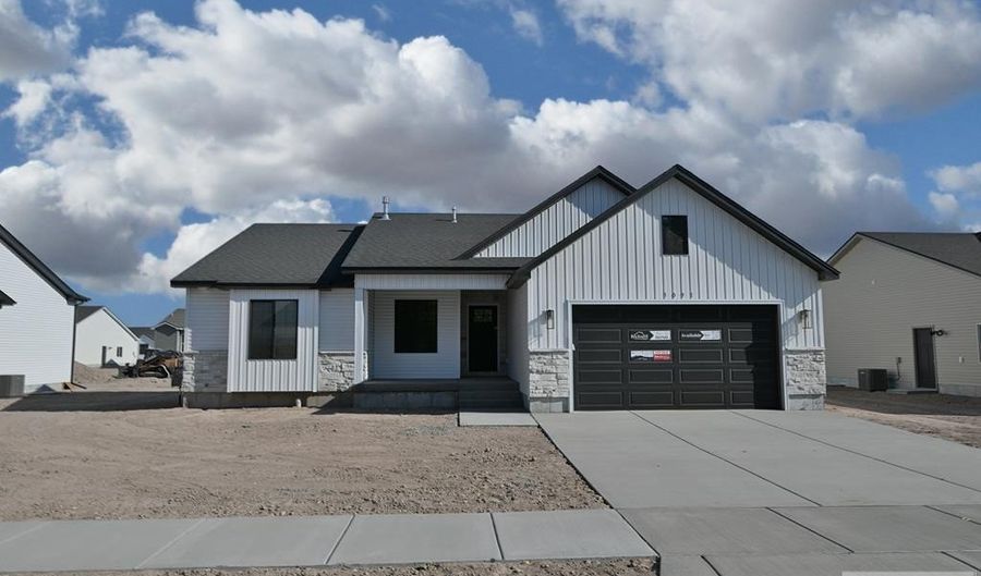 3091 Desert Sky Dr, Ammon, ID 83406 - 3 Beds, 2 Bath