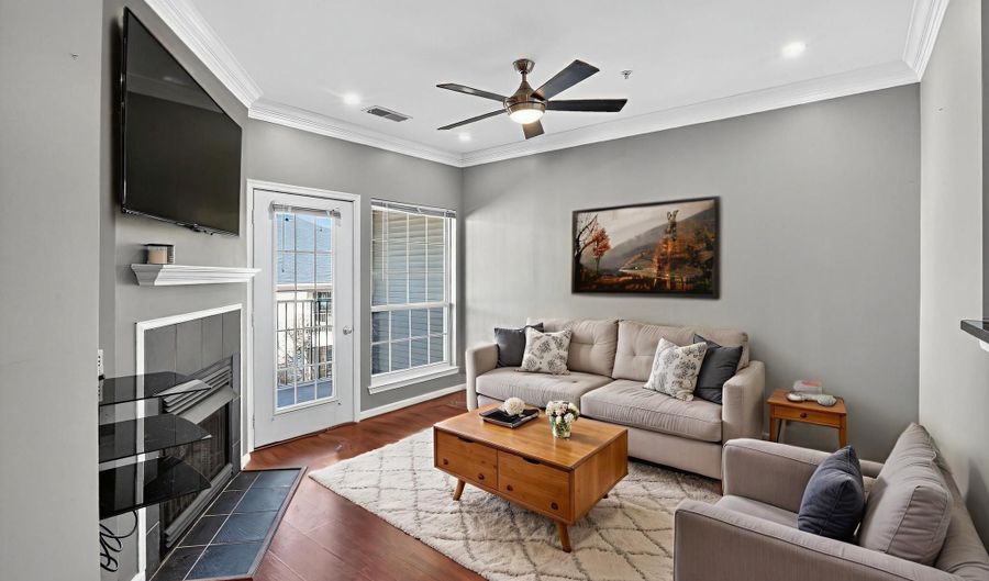 4854 EISENHOWER Ave 447, Alexandria, VA 22304 - 1 Beds, 1 Bath