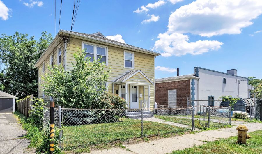 70 Sage Ave, Bridgeport, CT 06610 - 4 Beds, 2 Bath