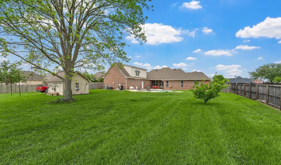 252 Cattail Trl, Benton, LA 71006 - 5 Beds, 4 Bath
