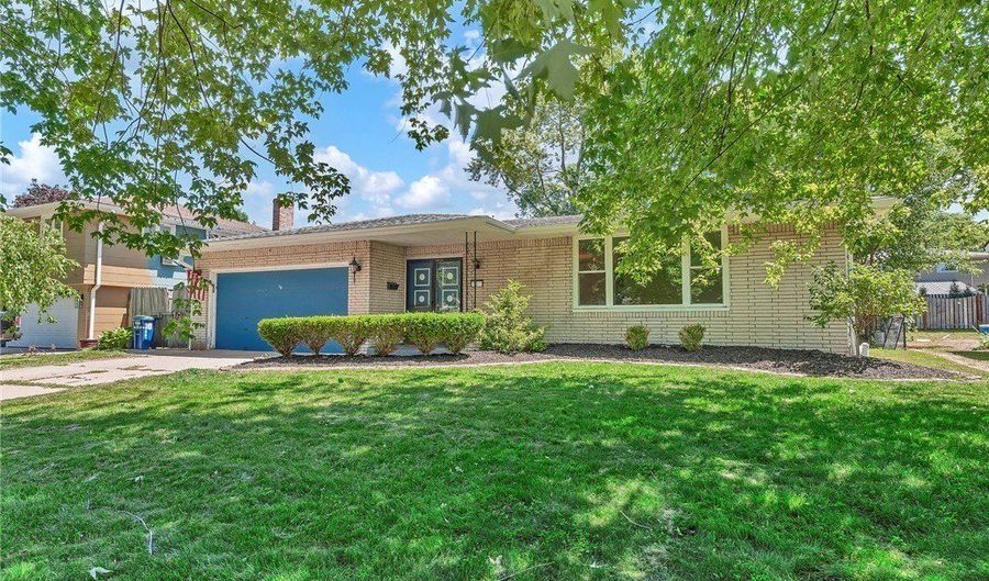 70 Sundown, Amherst, NY 14221 - 3 Beds, 3 Bath