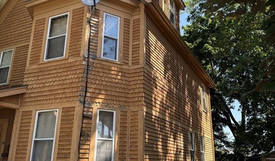 54 Richfield St, Boston, MA 02125 - 5 Beds, 2 Bath