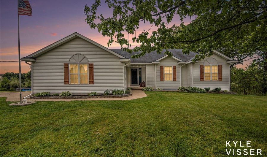 9020 5 Mile Rd NE, Ada, MI 49301 - 4 Beds, 3 Bath