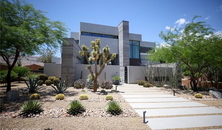 19 Morning Glow Ln, Las Vegas, NV 89135 - 5 Beds, 5 Bath
