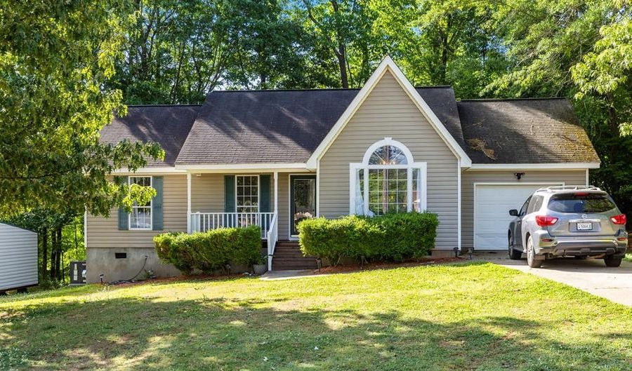 112 Donegal, Greenwood, SC 29649 - 3 Beds, 2 Bath