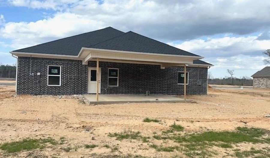 1112 Duke Dr, Bauxite, AR 72011 - 4 Beds, 2 Bath