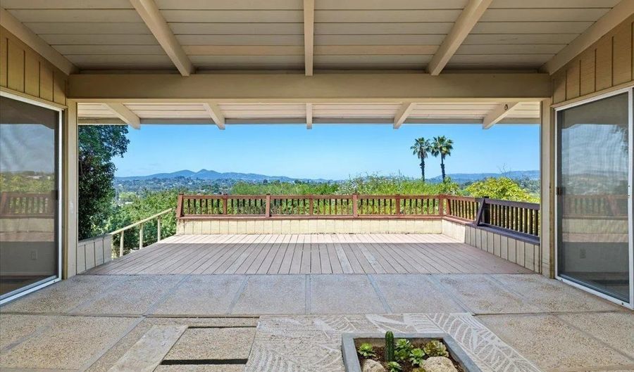1421 Rincon Rd, Escondido, CA 92025 - 2 Beds, 3 Bath