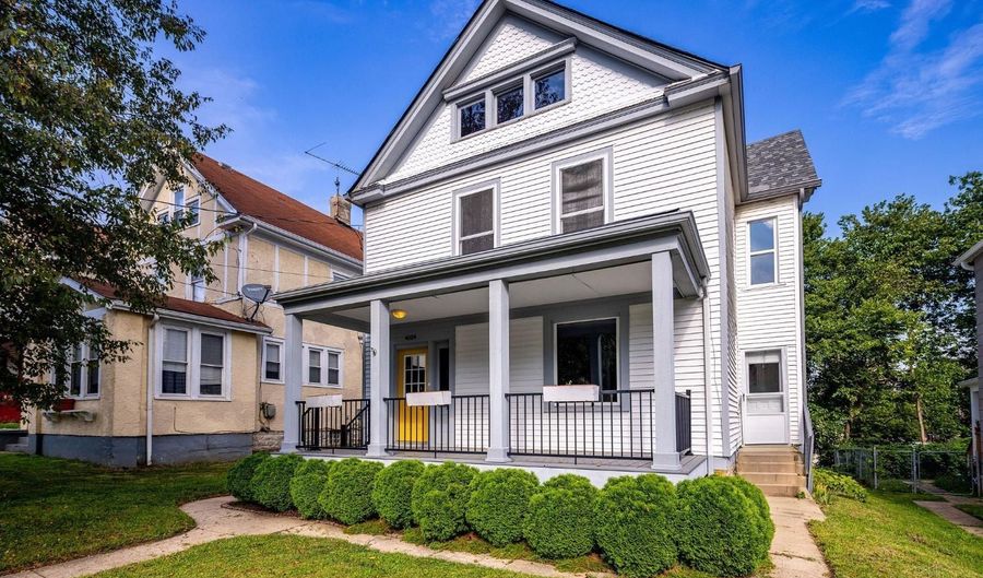 4604 Simpson Ave, Cincinnati, OH 45227 - 3 Beds, 2 Bath