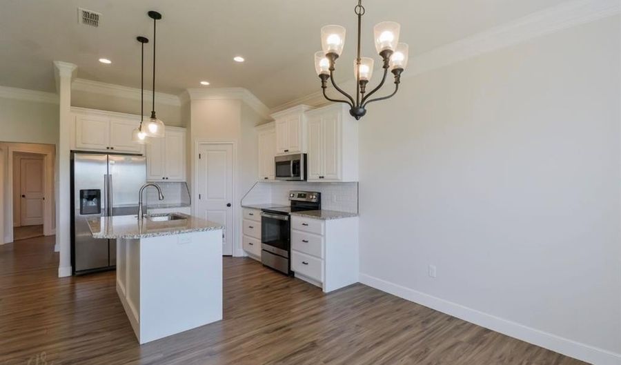 7444 Lake Ridge Pkwy, Abilene, TX 79602 - 4 Beds, 2 Bath