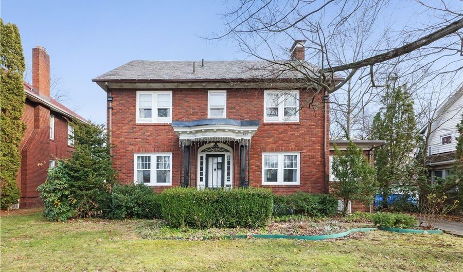 463 Moreley Ave, Akron, OH 44320 - 6 Beds, 3 Bath