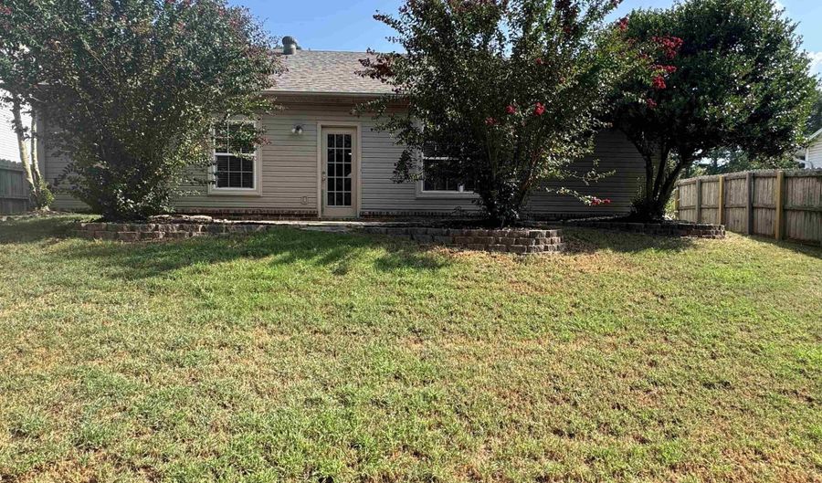 228 Sharon Oaks Ct, Benton, AR 72019 - 3 Beds, 2 Bath
