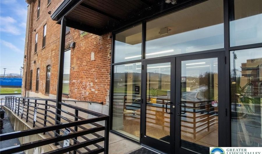 107 Hamilton Street Unit Residence 2 Residence 2, Allentown, PA 18101 - 2 Beds, 2 Bath