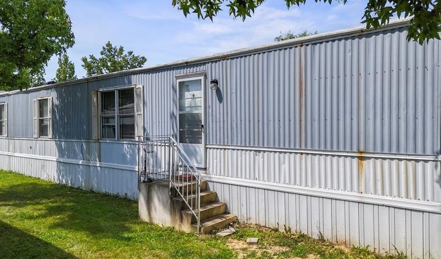 16 Terrace Dr, Ashland, OH 44805 - 2 Beds, 2 Bath