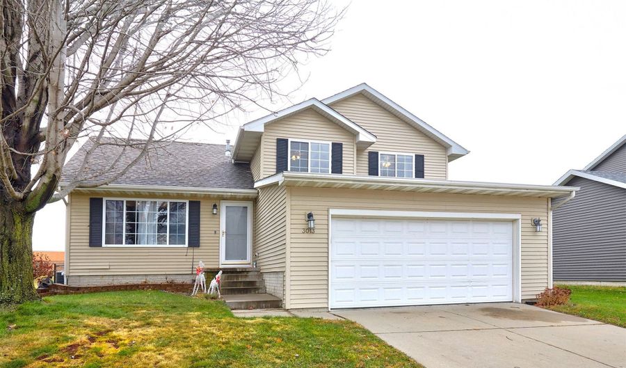 3013 SW Townpark Dr, Ankeny, IA 50023 - 3 Beds, 3 Bath