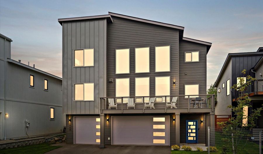 7864 Crane Cir, Anchorage, AK 99502 - 4 Beds, 3 Bath