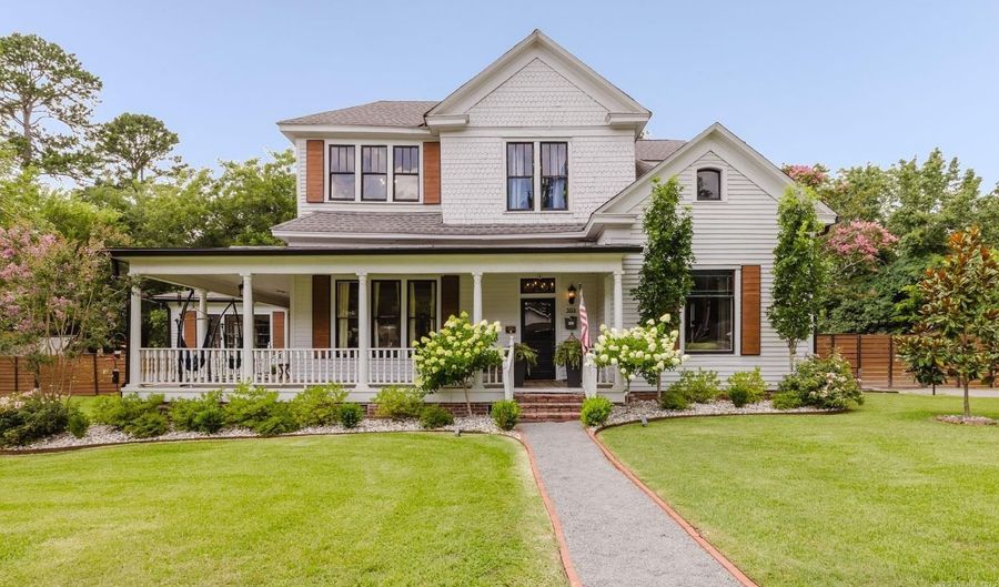 503 S First St, Benton, AR 72015 - 5 Beds, 3 Bath