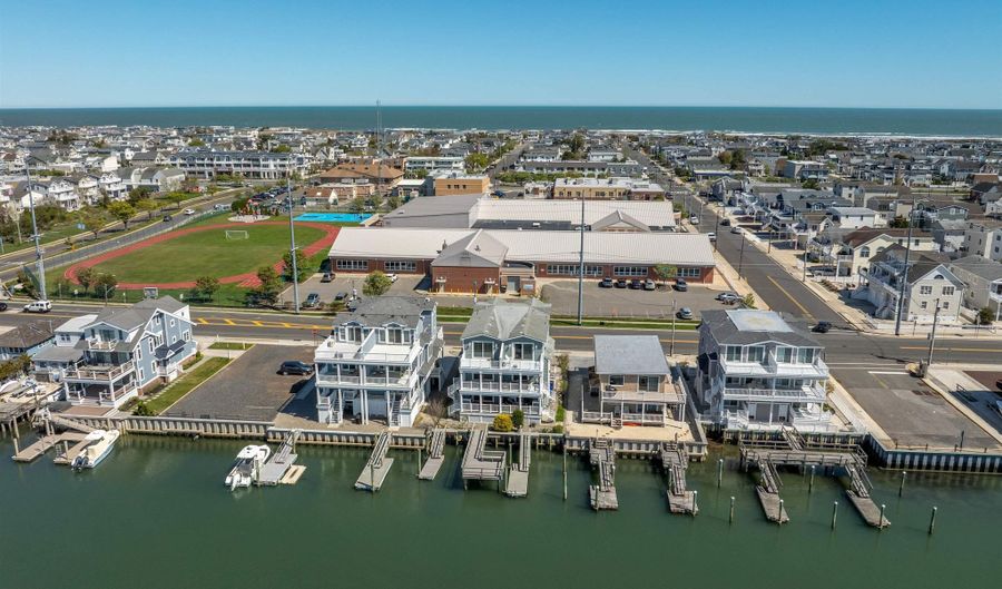 3142 Ocean Dr South, Avalon, NJ 08202 - 3 Beds, 3 Bath