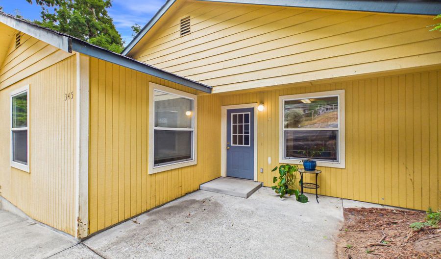 345 Evergreen Ave, Arcata, CA 95518 - 6 Beds, 6 Bath
