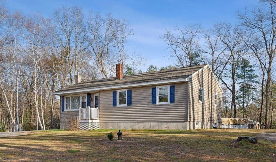 72 New Rd, Arundel, ME 04046 - 3 Beds, 1 Bath