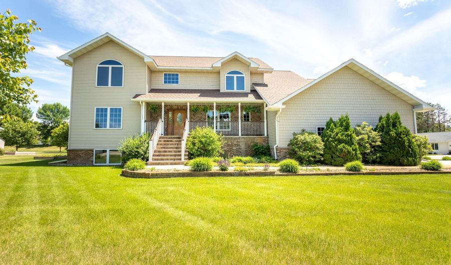 3021 Pinewood Ln NE, Alexandria, MN 56308 - 5 Beds, 4 Bath