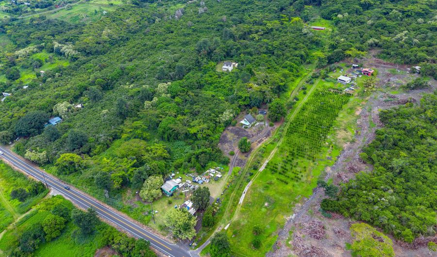 87-3476 MAMALAHOA Hwy, Captain Cook, HI 96704 - 3 Beds, 2 Bath