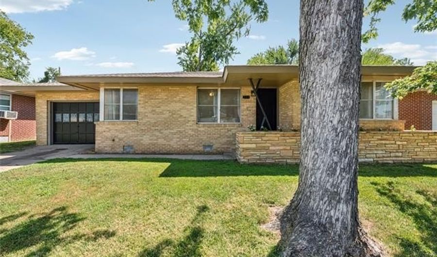 328 SE Waverly Ave, Bartlesville, OK 74006 - 3 Beds, 1 Bath