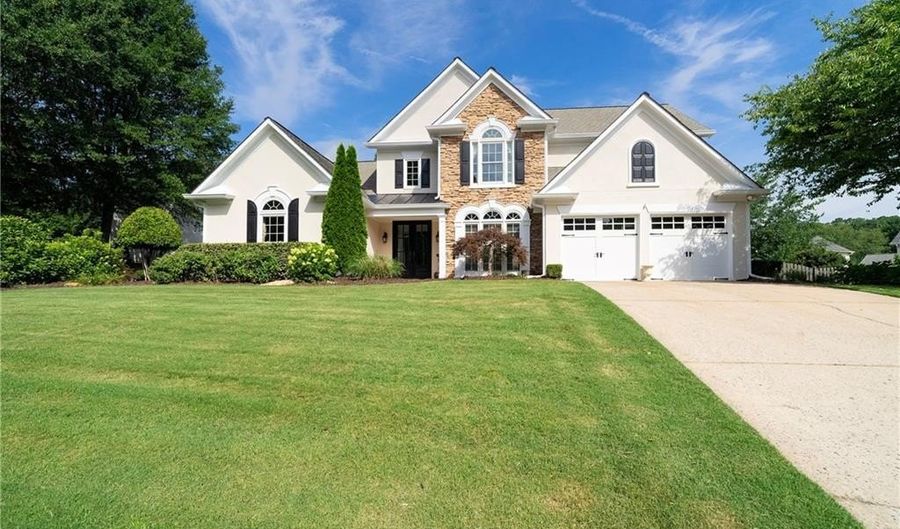 6850 Weatherstone Way, Alpharetta, GA 30009 - 4 Beds, 4 Bath