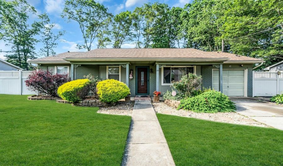 85 Williams Ave, Amityville, NY 11701 - 3 Beds, 2 Bath