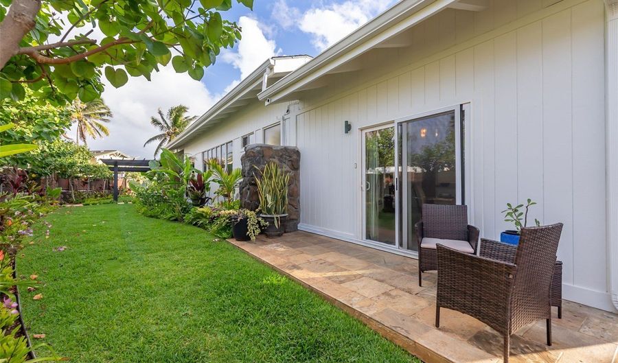 610 Milokai St, Kailua, HI 96734 - 4 Beds, 2 Bath