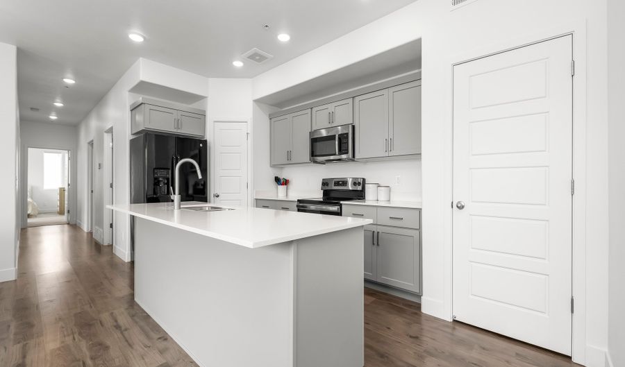 1076 W 490 S 204, American Fork, UT 84003 - 3 Beds, 2 Bath