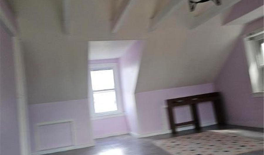 30 N 2nd St 2, Allentown, PA 18101 - 4 Beds, 2 Bath