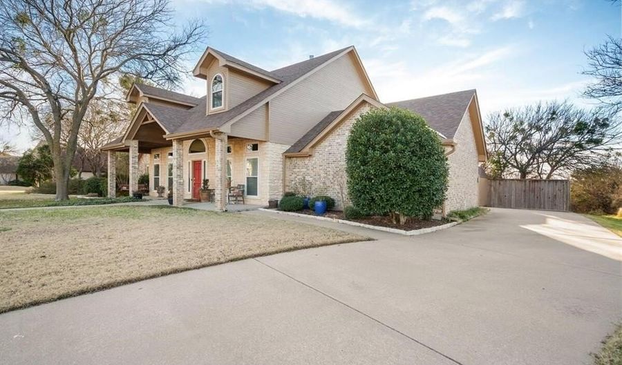 408 Valley View Ct, Aledo, TX 76008 - 4 Beds, 3 Bath