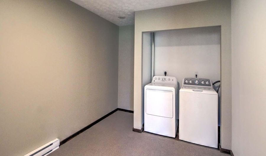 63 FAIRWAY Dr, Basye, VA 22810 - 4 Beds, 4 Bath