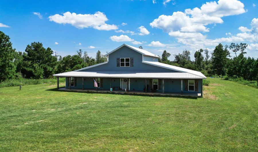 17991 County Road 287 Rd, Clarksville, FL 32430 - 5 Beds, 5 Bath