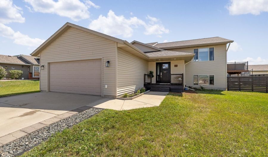 112 Springer Dr, Box Elder, SD 57719 - 4 Beds, 2 Bath