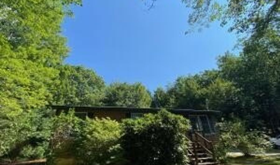 159 Gilbert Farm Rd, Bar Harbor, ME 04609 - 3 Beds, 1 Bath