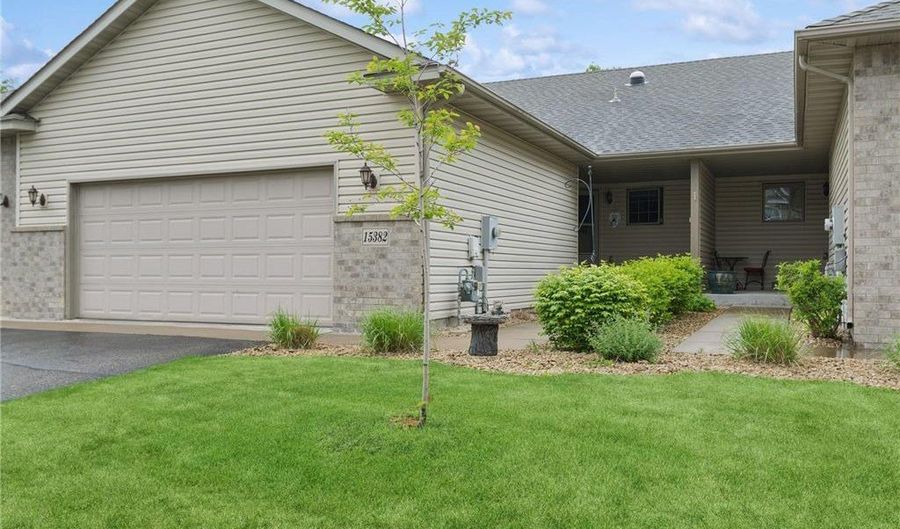 15382 Radium St NW, Anoka, MN 55303 - 3 Beds, 3 Bath