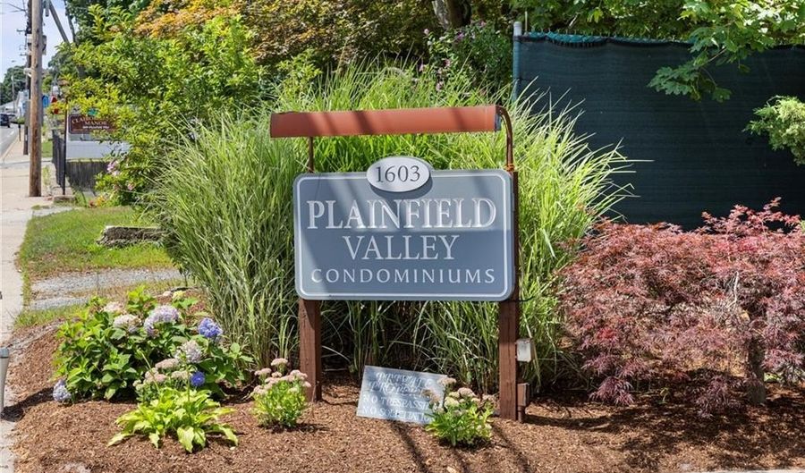 1603 Plainfield Pike F6, Johnston, RI 02919 - 2 Beds, 2 Bath