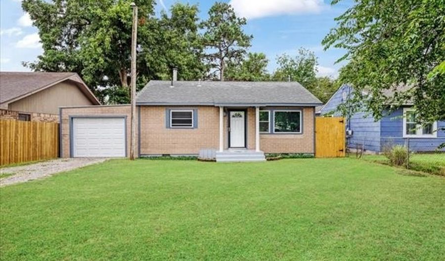 1216 11th Ave NW, Ardmore, OK 73401 - 2 Beds, 2 Bath