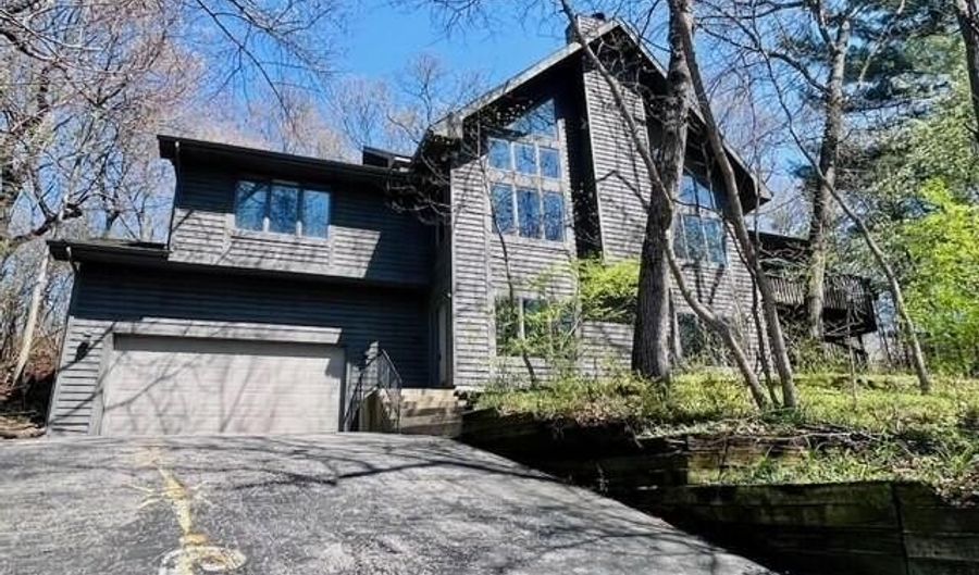 105 S Merrivale Ave, Beverly Shores, IN 46301 - 3 Beds, 3 Bath