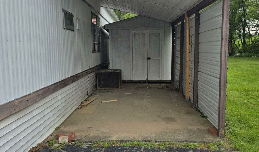 1123 Cottonwood Dr, Altoona, PA 16601 - 2 Beds, 1 Bath