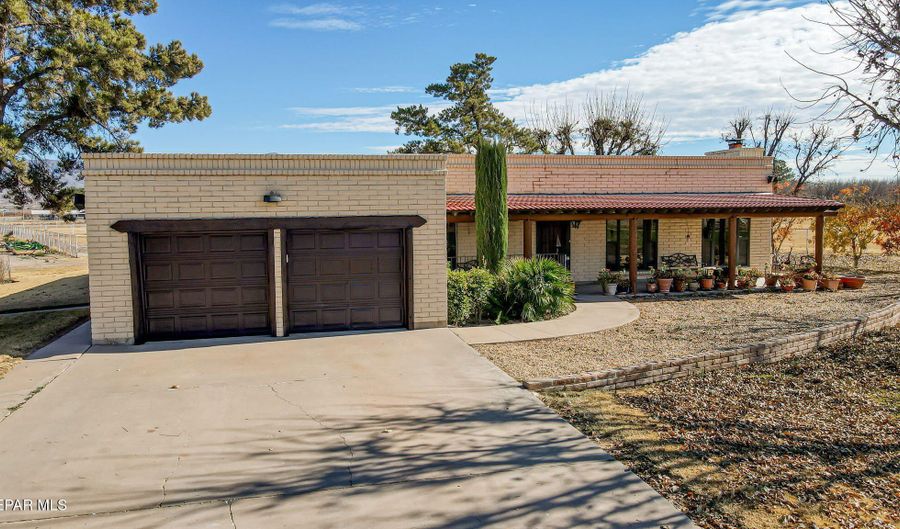 7770 WESTSIDE Rd, Anthony, TX 79821 - 7 Beds, 4 Bath