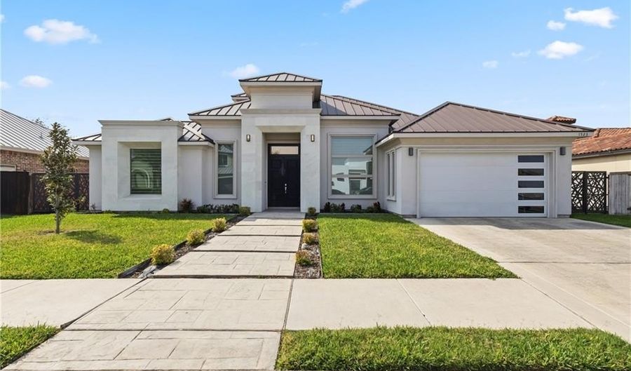 1523 N Aransas St, Alton, TX 78573 - 3 Beds, 3 Bath
