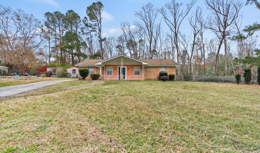 3639 MASSOIT Dr, Augusta, GA 30906 - 3 Beds, 2 Bath