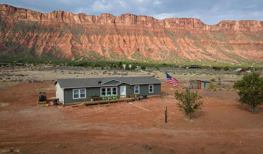 180 SHAFER Ln, Castle Valley, UT 84532 - 4 Beds, 2 Bath