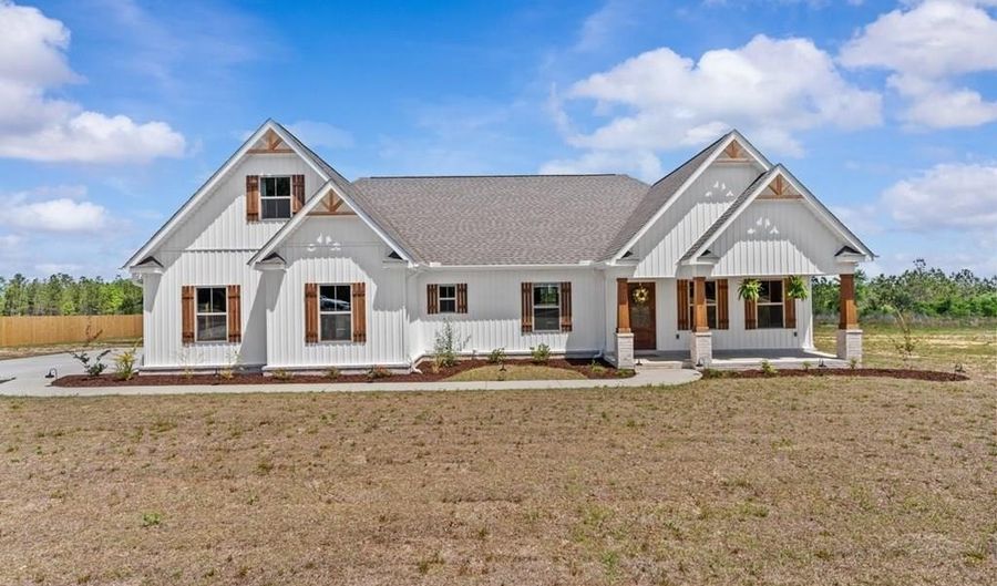 895 Clayton Rd, Ashford, AL 36312 - 4 Beds, 3 Bath