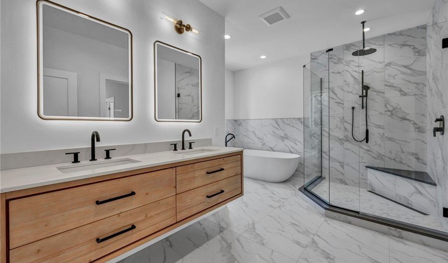 405 Club Dr W, Aurora, OH 44202 - 6 Beds, 5 Bath