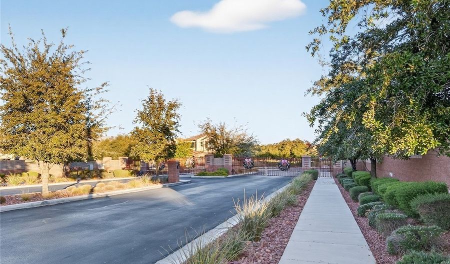 10615 College Hill Ave, Las Vegas, NV 89166 - 4 Beds, 4 Bath