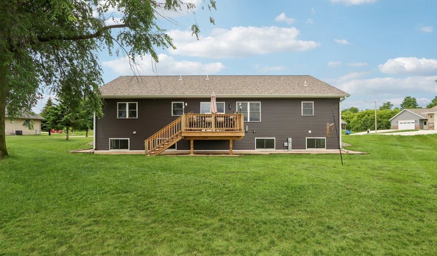 400 Mourning Dove Ct, Arena, WI 53503 - 4 Beds, 3 Bath