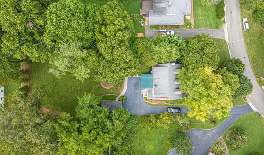 461 Circle Dr, Abingdon, VA 24210 - 4 Beds, 2 Bath
